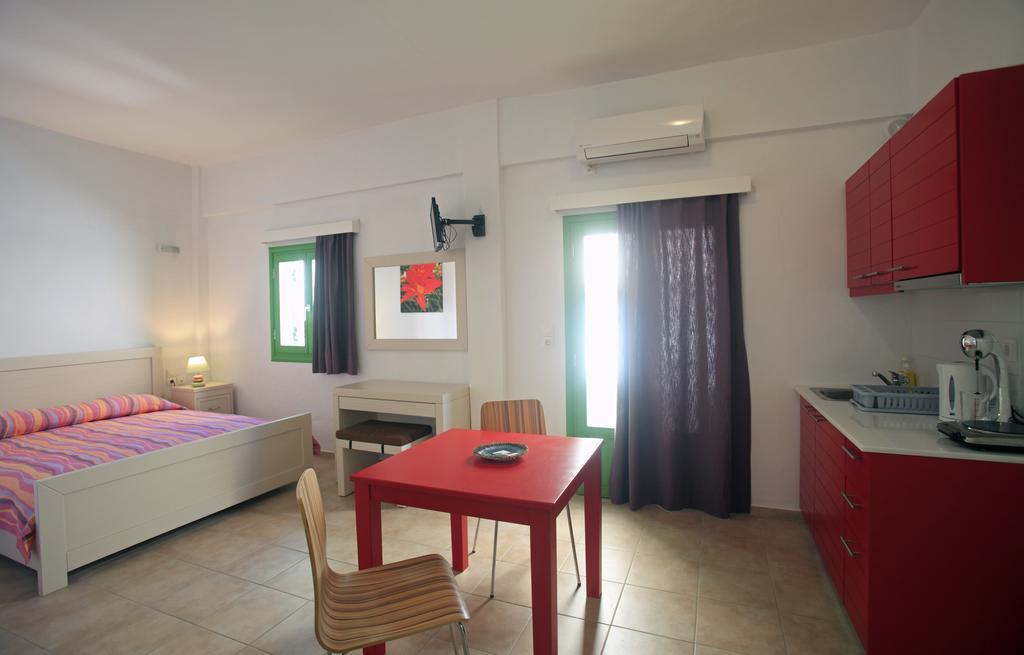 Kastellos Apartments Sikinos Alopronia Exterior photo